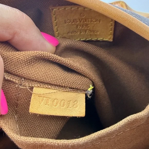 Louis Vuitton Monogram Batignolles PM Handbag Tote